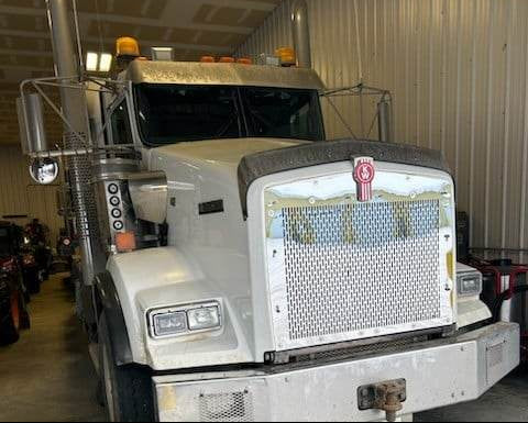 Kenworth T-800 Stainless Grill
